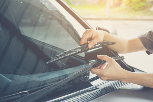 How to Replace Windshield Wiper Blades: A Step-by-Step Guide