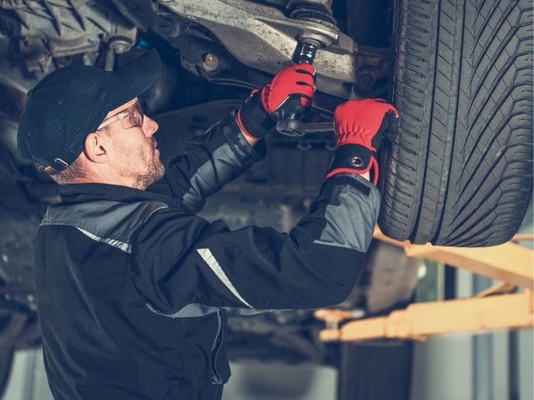 Automotive Technician Career Guide: Roles, Responsibilities, and Earnings